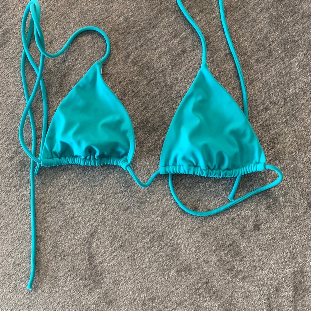 String Bikini - image 3